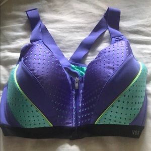 VS Sport Zip Up Sports Bra
